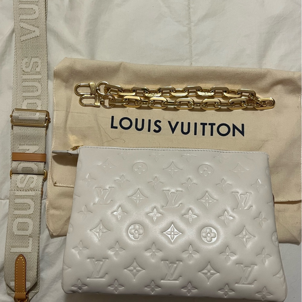 NWT Louis Vuitton Coussin PM in shade Cream